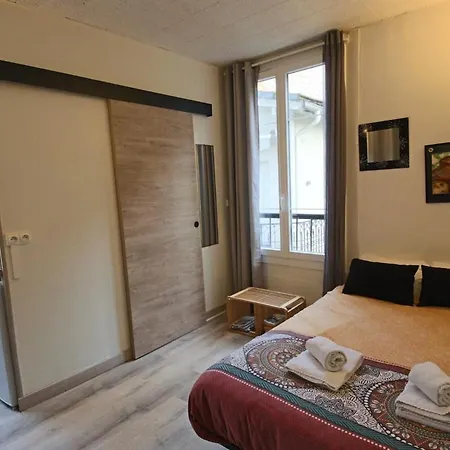 Apartamento 14m2 Acces Exterieur Proche *