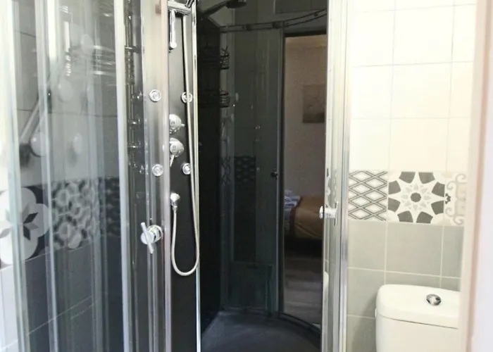 Apartment 14m2 Acces Exterieur Proche *